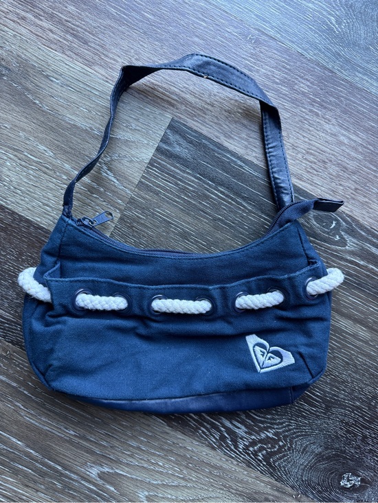Roxy Handbags - Y2K Roxy Navy Shoulder Bag with White Rope Detail